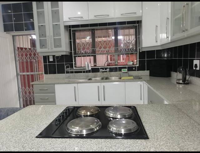 3 BEDROOM HOUSE FOR SALE IN ARBORETUM